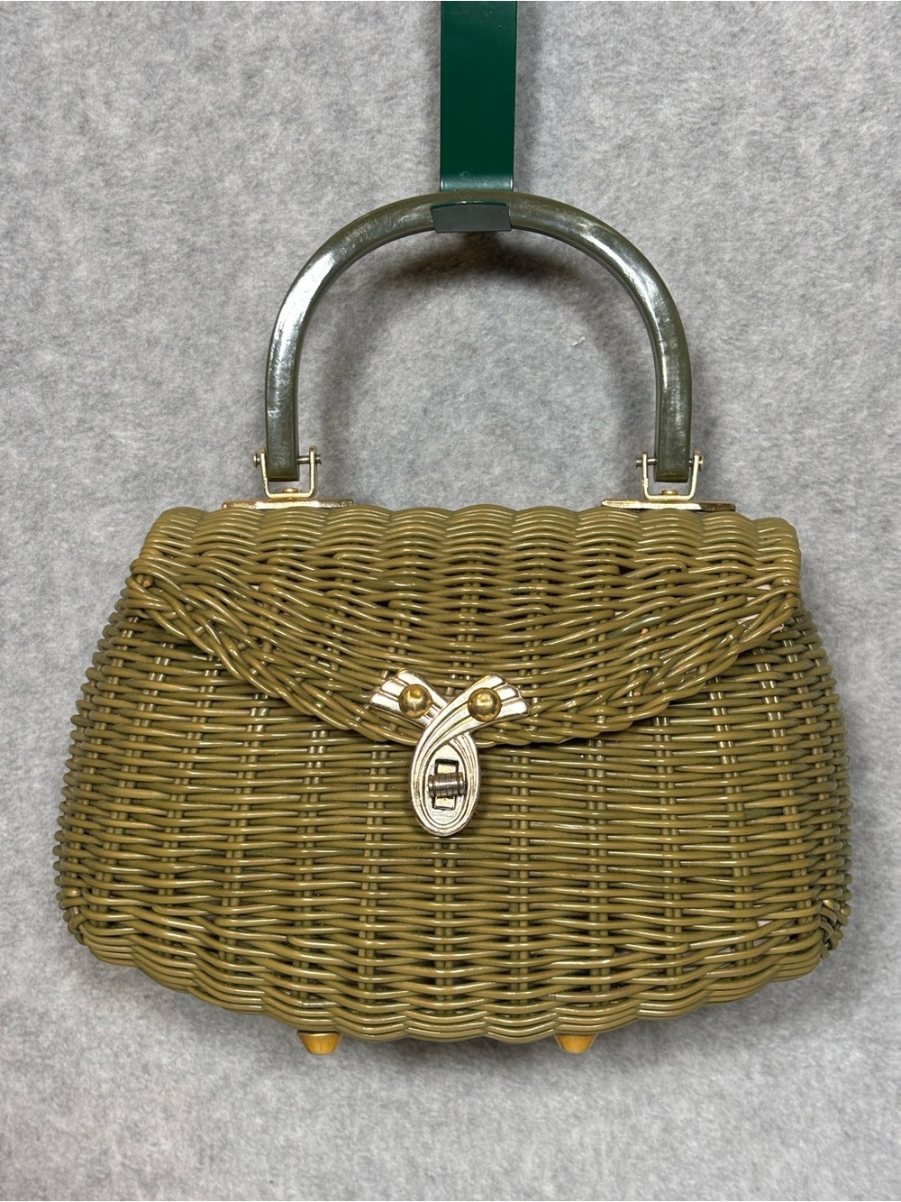 Lesco Lona Vintage Woven Vinyl Wicker Handbag Lucite Handle-Olive Green